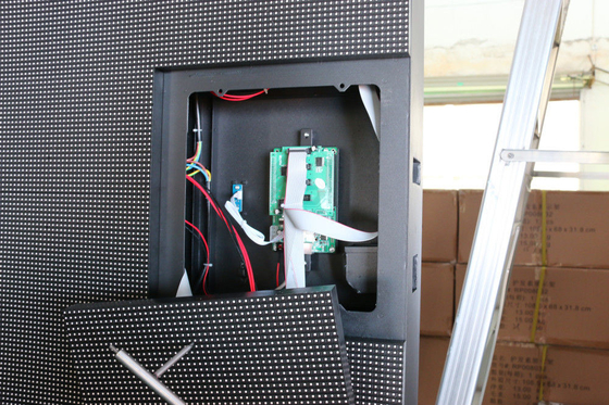4.81mm / 5.95mm Outdoor Front Service LED Display High Brightness