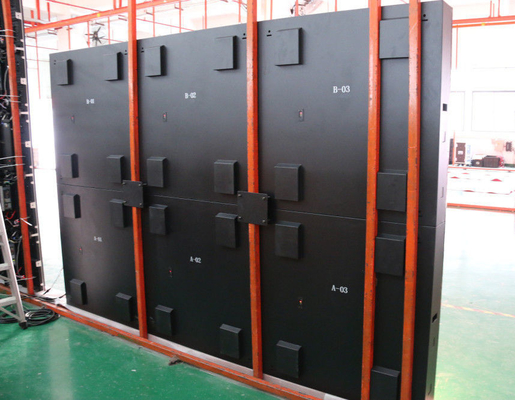 6.67mm High Brightness Outdoor Front Service LED Display Customized Size Intelligent Solutions