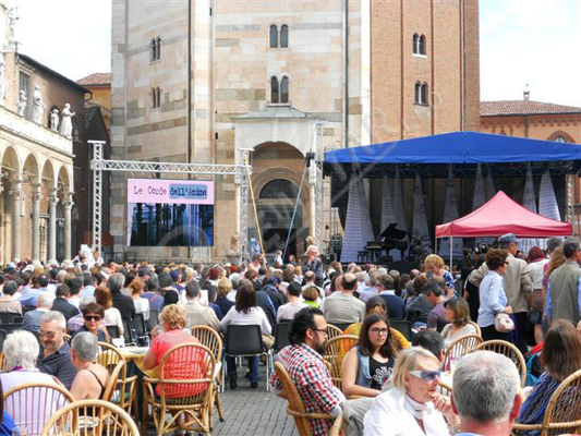 Esposizione di LED leggera del segno all'aperto ultra sottile di P7.81 LED per gli eventi e la manifestazione